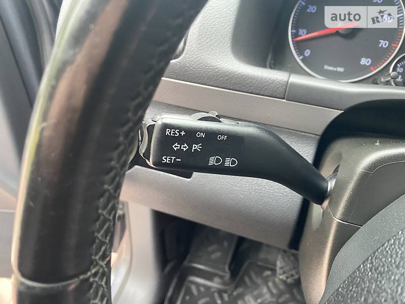 Універсал Volkswagen Touran 2006 в Івано-Франківську