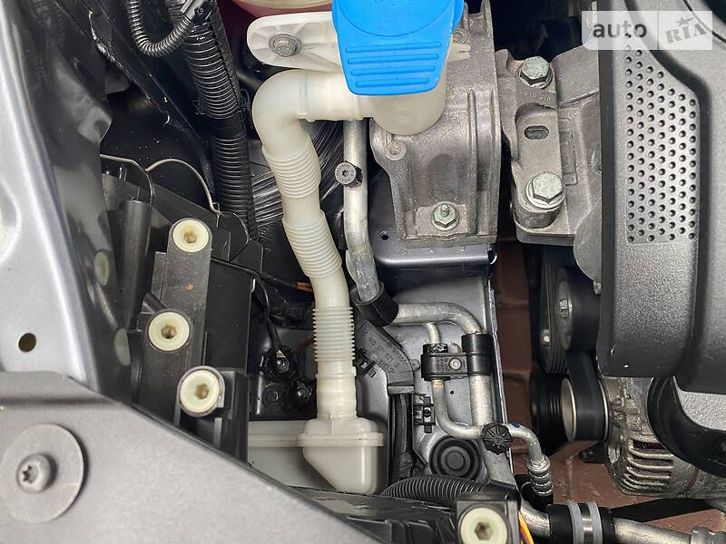 Універсал Volkswagen Touran 2006 в Івано-Франківську