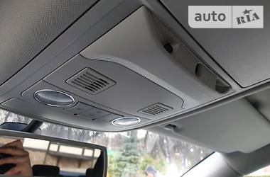 Мінівен Volkswagen Touran 2011 в 