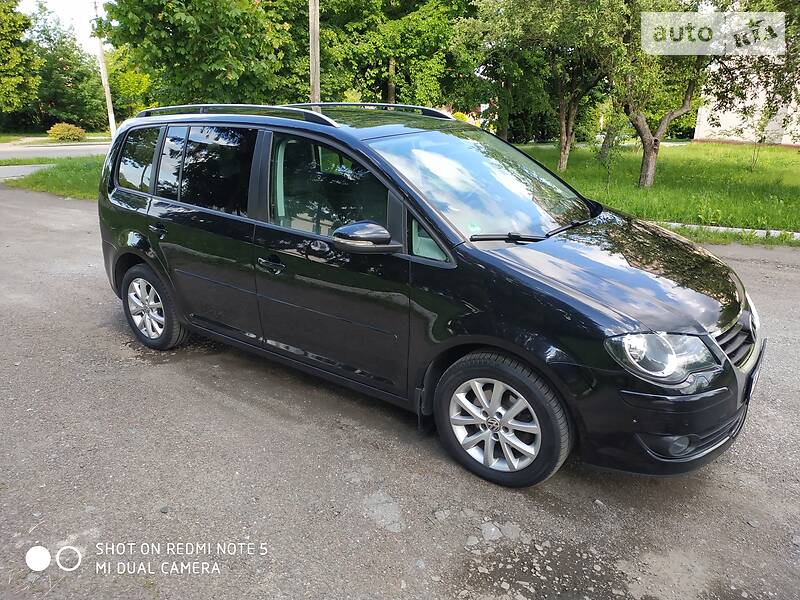 Універсал Volkswagen Touran 2009 в Дубні