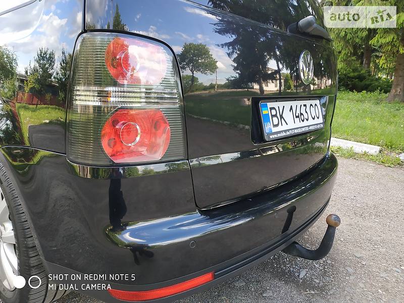 Універсал Volkswagen Touran 2009 в Дубні