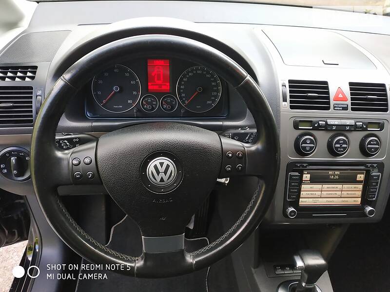 Універсал Volkswagen Touran 2009 в Дубні