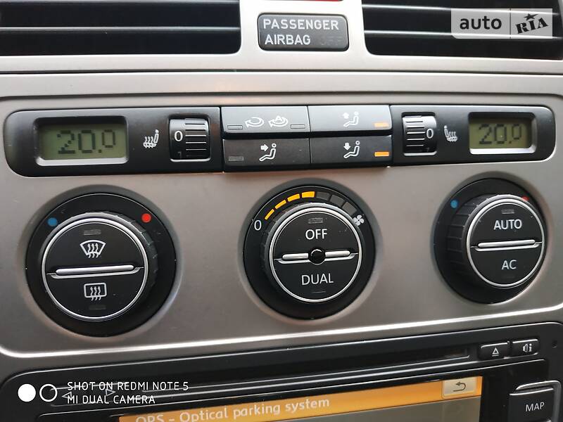 Універсал Volkswagen Touran 2009 в Дубні