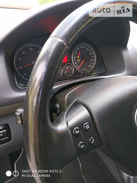 Універсал Volkswagen Touran 2009 в Дубні