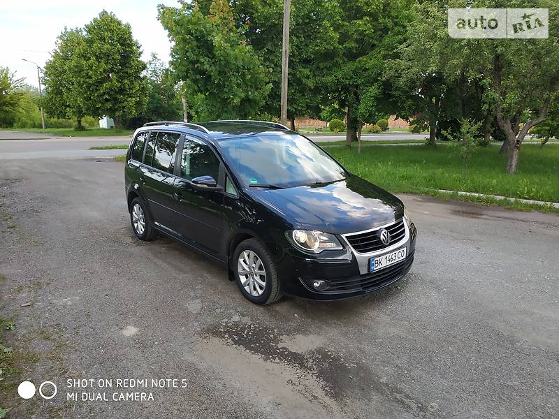 Універсал Volkswagen Touran 2009 в Дубні