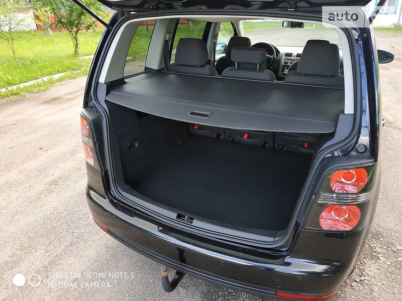 Універсал Volkswagen Touran 2009 в Дубні