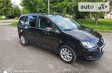 Універсал Volkswagen Touran 2009 в 