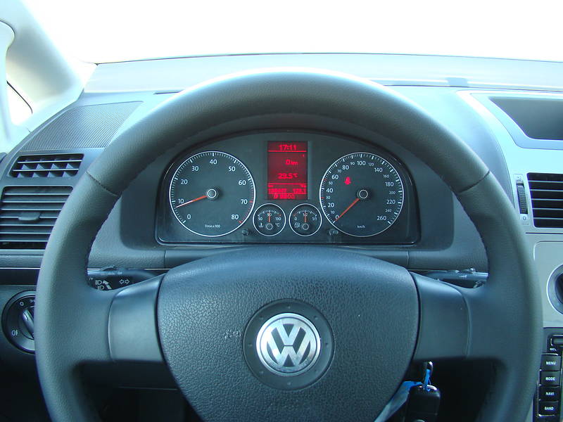 Мінівен Volkswagen Touran 2007 в Луцьку
