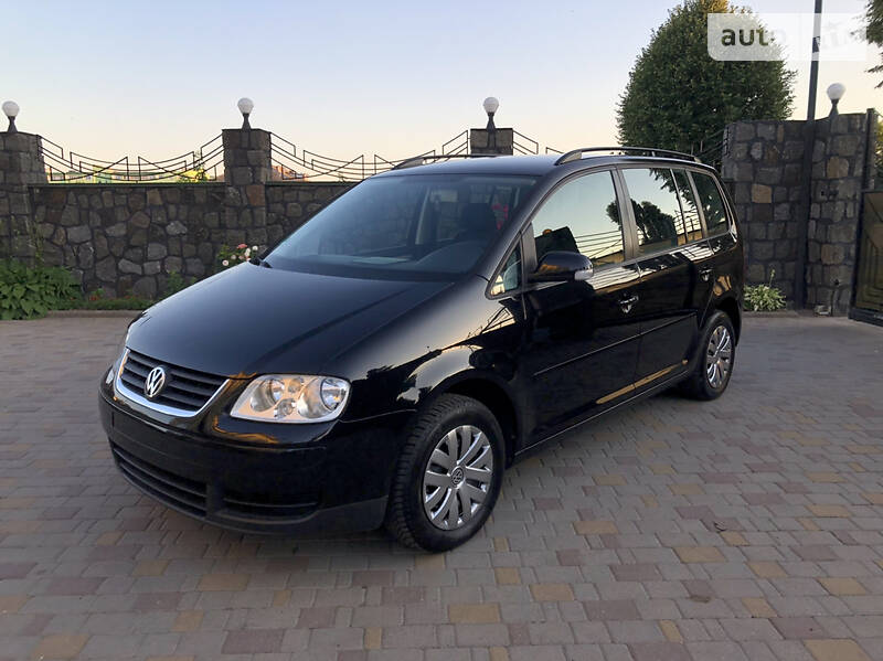 Мінівен Volkswagen Touran 2006 в Хмельницькому