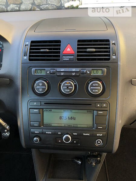 Мінівен Volkswagen Touran 2006 в Хмельницькому