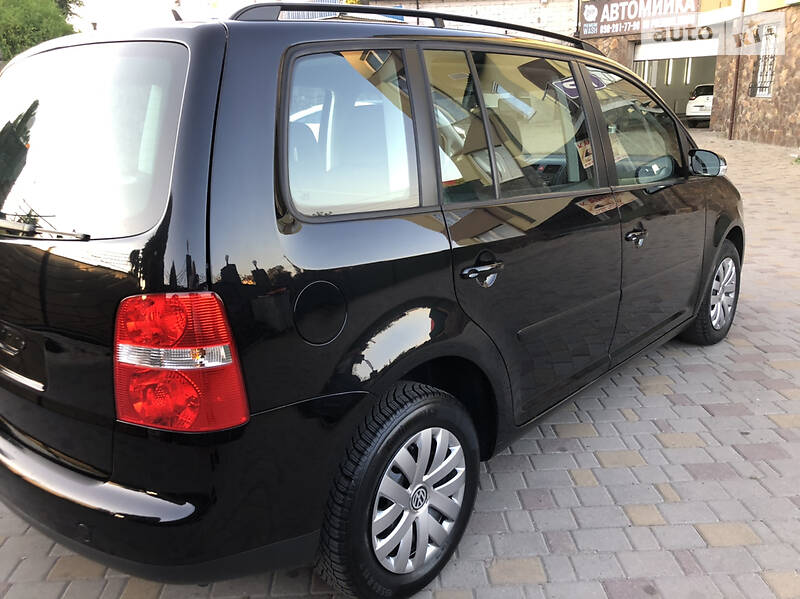 Мінівен Volkswagen Touran 2006 в Хмельницькому