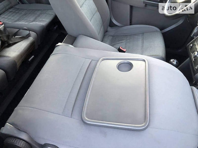 Мінівен Volkswagen Touran 2006 в Хмельницькому