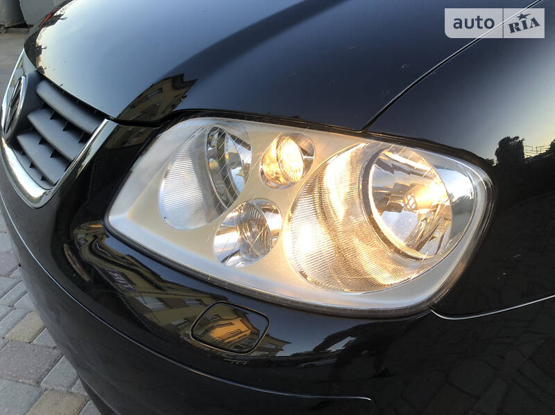 Мінівен Volkswagen Touran 2006 в Хмельницькому