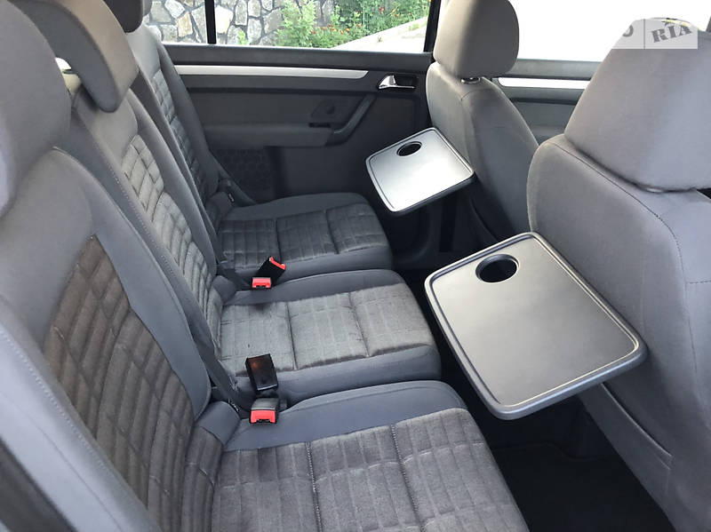 Мінівен Volkswagen Touran 2006 в Хмельницькому