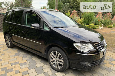 Мінівен Volkswagen Touran 2008 в 