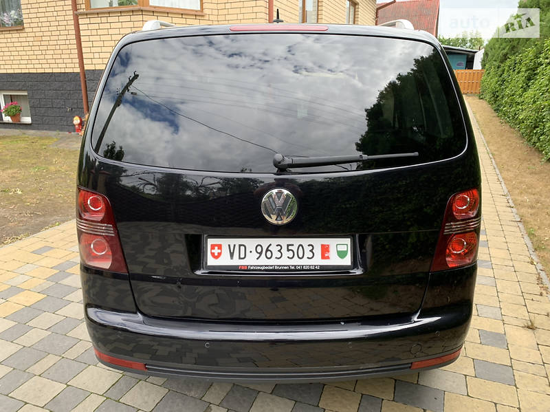 Мінівен Volkswagen Touran 2008 в Луцьку фото 5 Мінівен Volkswagen Touran 2008 в Луцьку