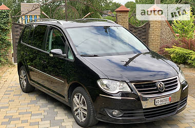 Мінівен Volkswagen Touran 2008 в 