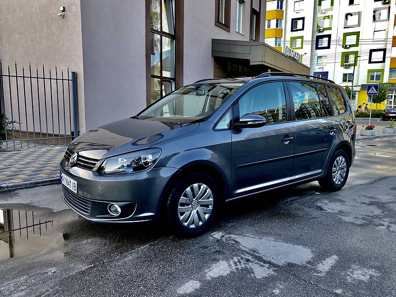 Мінівен Volkswagen Touran 2013 в Києві
