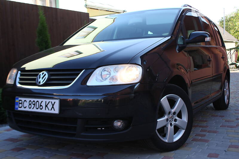 Універсал Volkswagen Touran 2005 в Львові