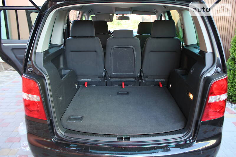 Універсал Volkswagen Touran 2005 в Львові