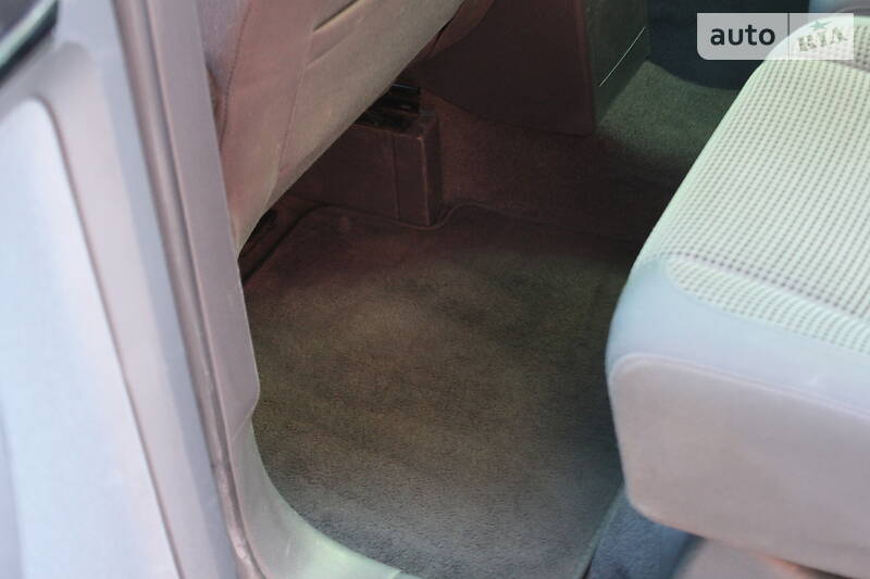 Універсал Volkswagen Touran 2005 в Львові