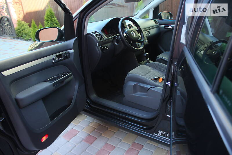 Універсал Volkswagen Touran 2005 в Львові