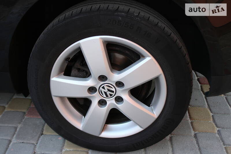 Універсал Volkswagen Touran 2005 в Львові