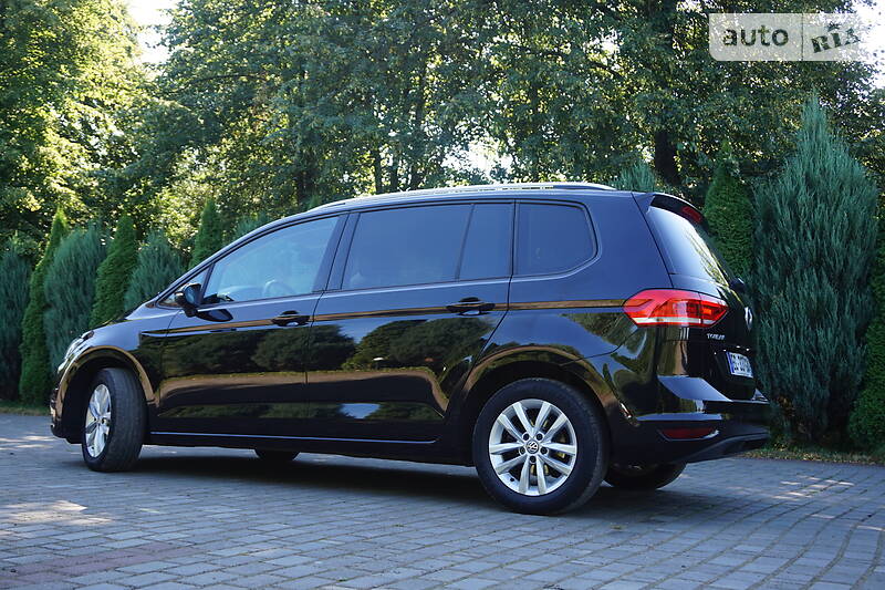 Універсал Volkswagen Touran 2016 в Самборі