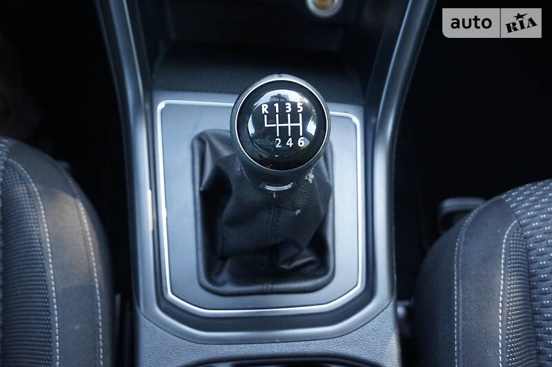 Універсал Volkswagen Touran 2016 в Самборі