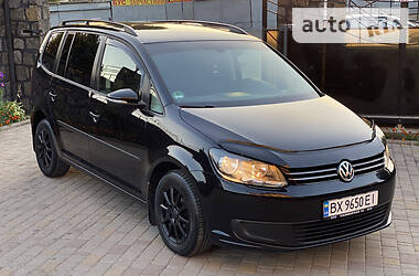 Мінівен Volkswagen Touran 2011 в 