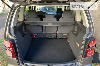 Мінівен Volkswagen Touran 2010 в 