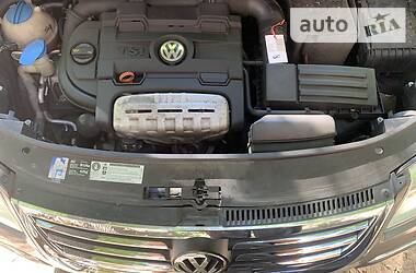 Мінівен Volkswagen Touran 2010 в 