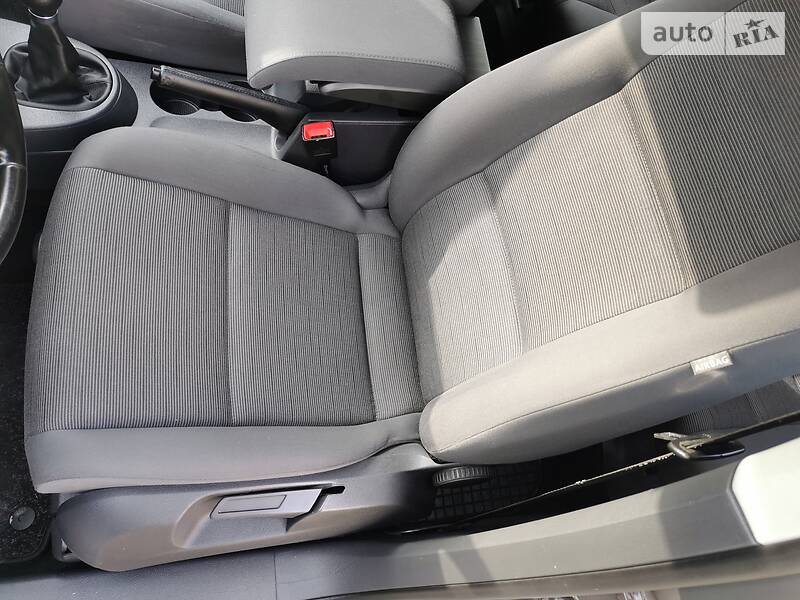 Універсал Volkswagen Touran 2009 в Калуші фото 19 Універсал Volkswagen Touran 2009 в Калуші