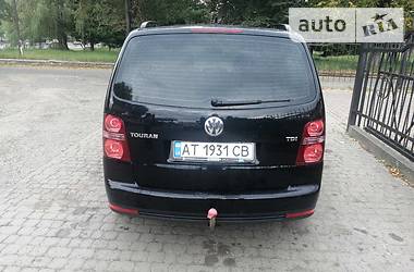 Универсал Volkswagen Touran 2010 в Долине