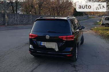 Минивэн Volkswagen Touran 2015 в Виннице