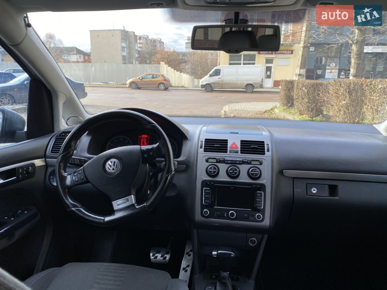 2010 Volkswagen Touran - мініатюра 11