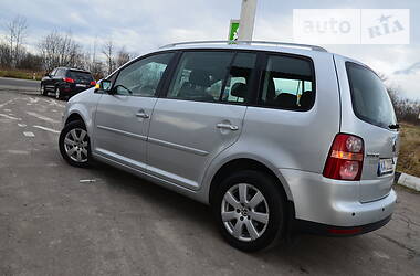 Минивэн Volkswagen Touran 2007 в Дрогобыче