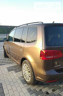 Минивэн Volkswagen Touran 2011 в Рокитном