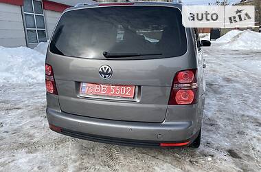 Минивэн Volkswagen Touran 2009 в Житомире