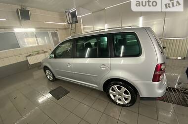 Минивэн Volkswagen Touran 2008 в Житомире