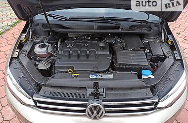 Минивэн Volkswagen Touran 2016 в Чернигове