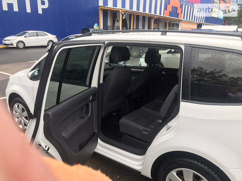 Универсал Volkswagen Touran 2012 в Ужгороде