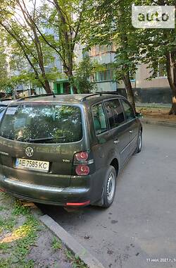 Минивэн Volkswagen Touran 2009 в Кривом Роге