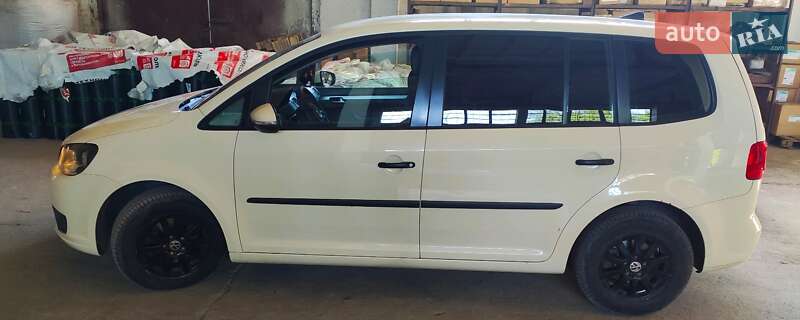 Микровэн Volkswagen Touran 2011 в Черкассах