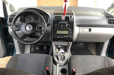 Минивэн Volkswagen Touran 2003 в Городке