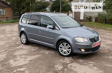 Минивэн Volkswagen Touran 2009 в Житомире