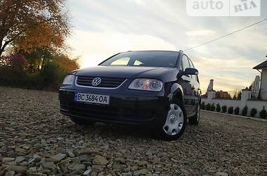 Минивэн Volkswagen Touran 2004 в Самборе