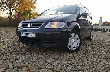 Минивэн Volkswagen Touran 2004 в Самборе