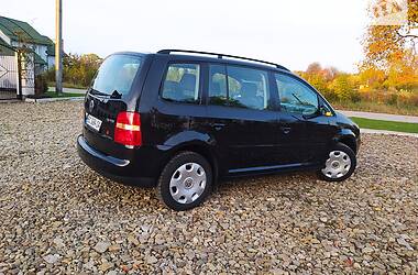 Минивэн Volkswagen Touran 2004 в Самборе