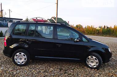 Минивэн Volkswagen Touran 2004 в Самборе